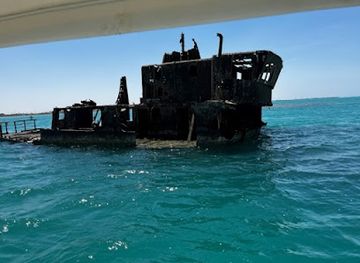 saudi-arabia/yanbu/landmark/shipwreck