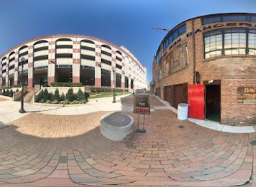 illinois/aurora/landmark/zombie-outbreak-chicago