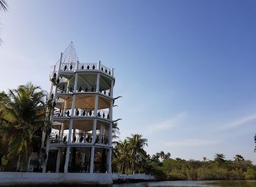 the-gambia/lamin/landmark/makasutu