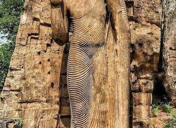 sri-lanka/anuradhapura/landmark/avukana-buddha-statue