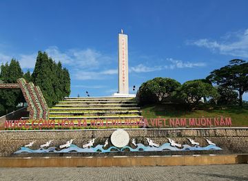 vietnam/vung-tau/christ-the-king-statue/landmark/monument-for-war-heroes