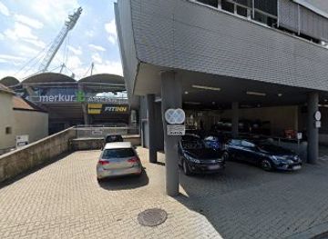 austria/graz/liebenau/landmark/estadio-merkur-arena-parking