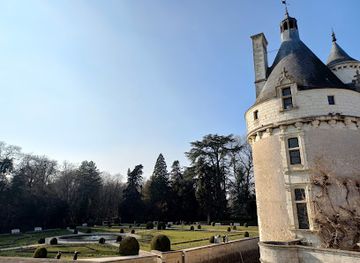 france/centre-val-de-loire/landmark/loire-valley-a-la-carte-agence-de-voyage-et-transport-touristique