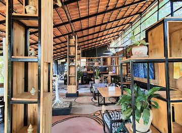 rwanda/gitarama/landmark/niyo-arts-cafe