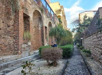 italy/catania/landmark/via-naumachia