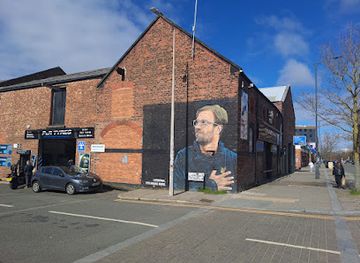 united-kingdom/liverpool/baltic-triangle/landmark/for-all-liverpool-s-liver-birds-wings-by-paul-curtis