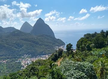 saint-lucia/pitons/landmark/pointe-seraphine-cruise-port