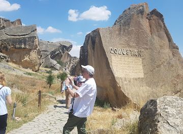 azerbaijan/ali-bayramli/landmark/gobustan-rock-art-cultural-landscape