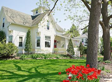 wisconsin/sturgeon-bay/landmark/black-walnut-guest-house-bed-breakfast