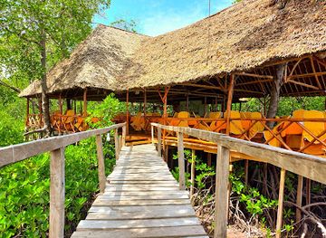 kenya/watamu/landmark/crab-shack-dabaso-mida-creek