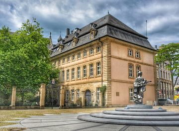 luxembourg/luxembourg-ardennes/landmark/statue-of-the-grand-duchess-charlotte