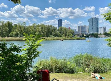 austria/vienna/donaustadt/landmark/lagerwiese-rehlacke