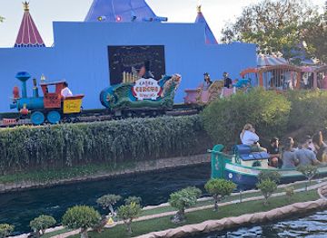 california/anaheim/landmark/casey-jr-circus-train