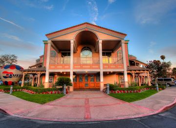 california/bakersfield/landmark/buck-owens-crystal-palace