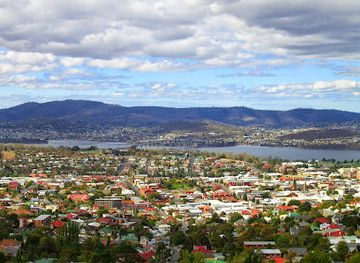 australia/hobart/landmark/experience-tasmania-gray-line-day-tours
