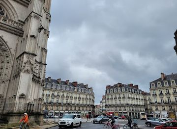 france/nantes/bouffay/landmark/place-saint-pierre