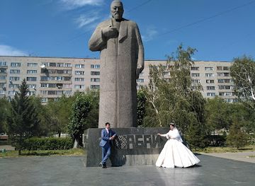 kazakhstan/semey/landmark/abai-plaza