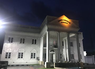 nigeria/uyo/shelter-afrique/landmark/emmanuel-s-court