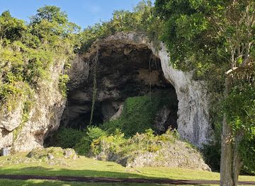 puerto-rico/yunque-national-forest/landmark/parque-historico-cueva-maria-de-la-cruz