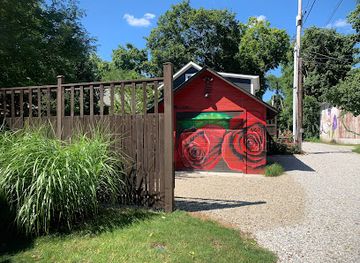 indiana/indianapolis/broad-ripple/landmark/broad-ripple-flower-alley