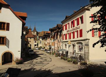 switzerland/neuchatel/landmark/chateau-et-musee-de-valangin