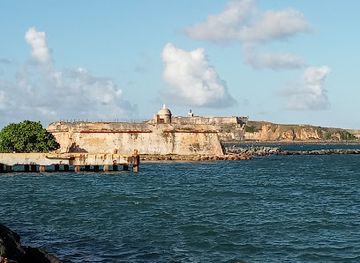 puerto-rico/bayamon-region/landmark/fortin-san-juan-de-la-cruz-el-canuelo