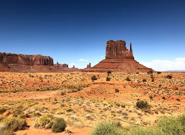 arizona/monument-valley/landmark/the-cube-monument-valley