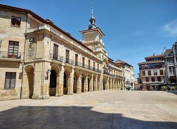 spain/asturias/landmark/oviedo-town-hall