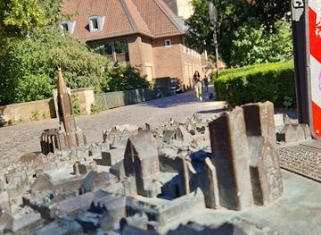 germany/munster/landmark/bronzemodell-der-nachkriegsinnenstadt