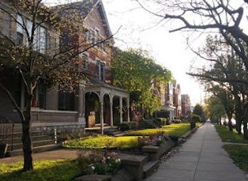 kentucky/louisville/old-louisville/landmark/historic-old-louisville-neighborhood-visitors-center