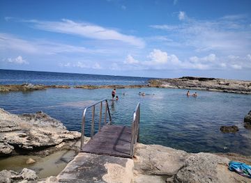 malta/qawra/landmark/qawra-point-beach