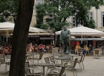 france/languedoc/landmark/place-jean-jaures