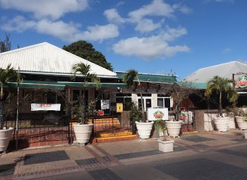 barbados/oistins/landmark/mcbride-s-music-pub-night-club