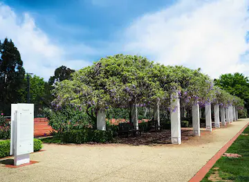 Senate Gardens | Old Parliament House Rose Gardens