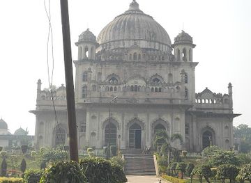 india/lucknow/hazratganj/landmark/begum-hazrat-mahal-park