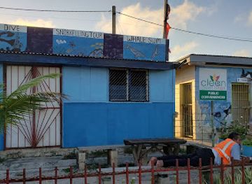 tonga/kapa-island/landmark/deep-blue-diving