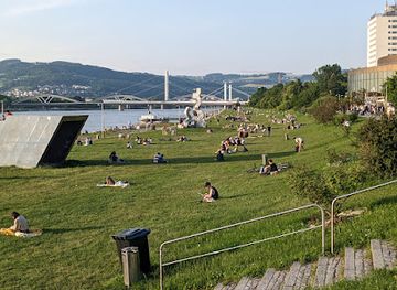 austria/linz/landmark/donaulande