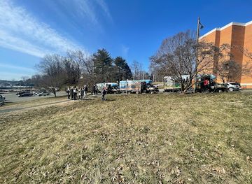 virginia/charlottesville/landmark/cville-hop-on-tours