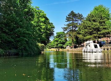 united-kingdom/norfolk-broads/landmark/pull-s-ferry