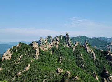 south-korea/seoraksan-national-park/landmark/seoraksan-national-park-seorak-district
