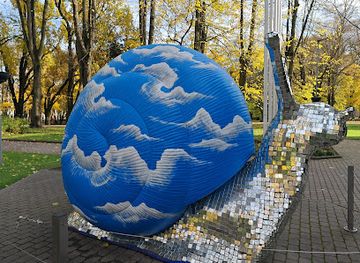 latvia/riga/art-nouveau-district/landmark/mirror-snail