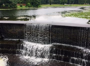 connecticut/meriden/landmark/baldwins-pond