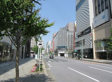 japan/tokyo/ginza/landmark/ginza-central-street
