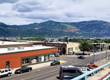 oregon/hood-river/landmark/trillium-cafe