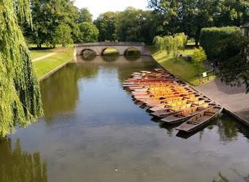 united-kingdom/cambridge/landmark/garret-hostel-bridge