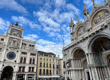 italy/venice/san-marco/landmark/clock-tower