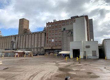 oklahoma/enid/landmark/historic-enid-grain-elevator