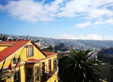 chile/valparaiso-region/landmark/museo-mirador-lukas