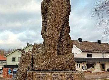 norway/vestfold-og-telemark/landmark/minnesmerke-over-falne-under-2-verdenskrig