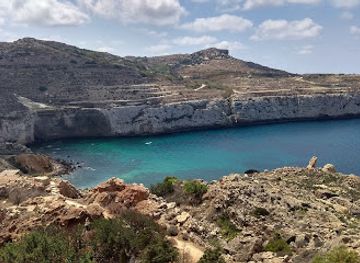 malta/ghajn-tuffieha-bay/landmark/fomm-ir-rih-bay-cart-ruts